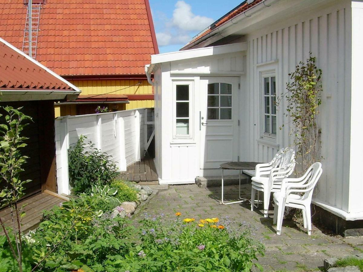 5 Person Holiday Home In Str Mstad Stromstad Bagian luar foto